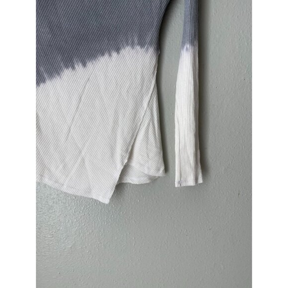 Tie-Dye Long-Sleeve Asymmetrical Hem Top by maplesage - Picture 6 of 9